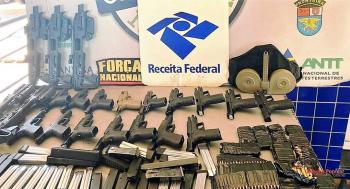 Foz de Yguazú: Detienen a una paraguaya con 16 pistolas y 40 cargadores